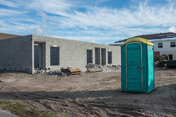Best Portable restroom trailer rental  in De Leon Springs, FL